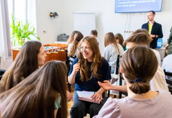 Demokratiestärkung von Jugendlichen in der Ukraine